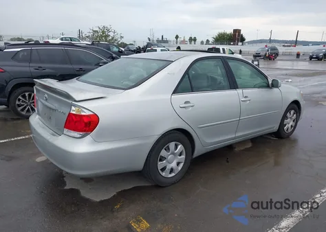 2005 Toyota Camry Le из США, поврежденный, VIN 4T1BE32K75U530844
